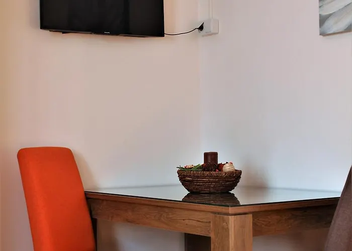 Garden M&m דוברובניק